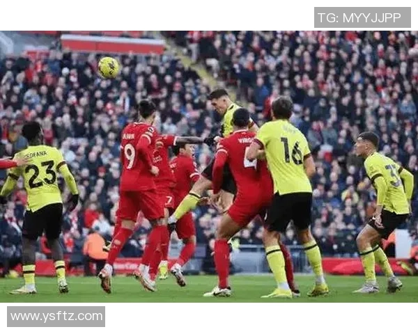 英超激战：利物浦小胜莱比锡全场沸腾瞬间引发热议